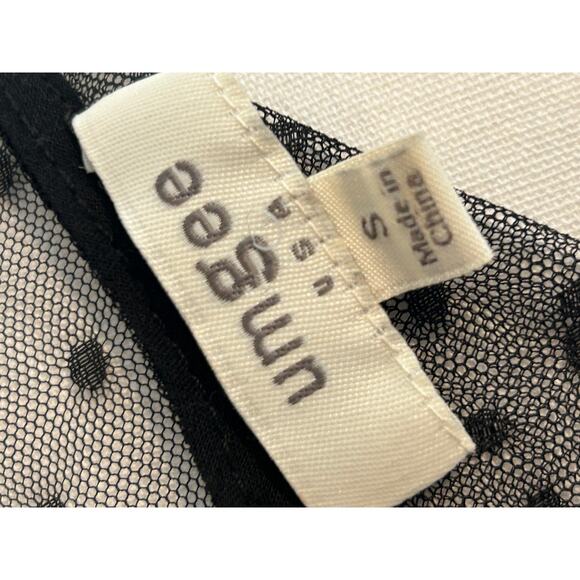 Women's Umgee Black Mesh Lace Sheer Floral Embroidered Peplum Whimsy Top Size S - Picture 5 of 6